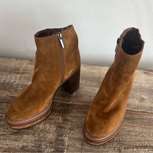 STEVE MADDEN SHANIYA BROWN SUEDE BOOT SIZE 8